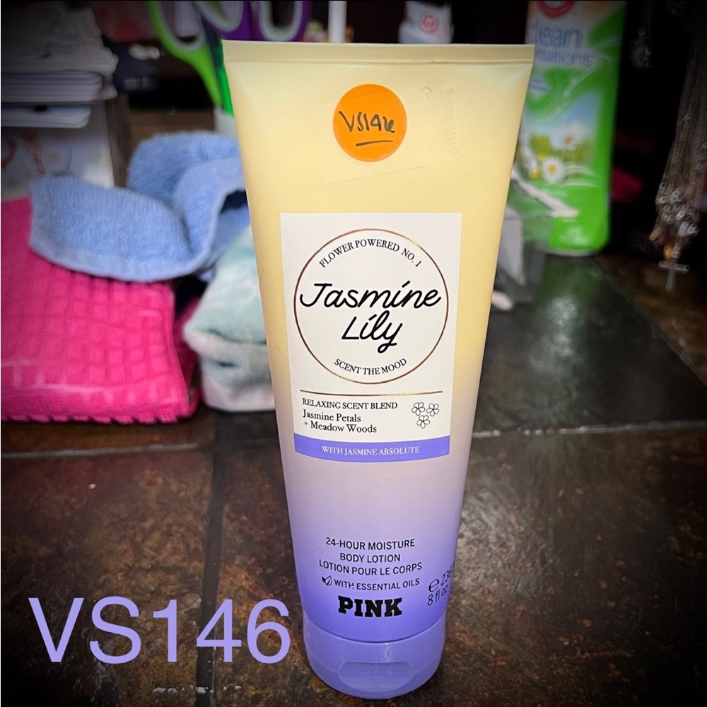 Victoria's Secret PINK Jasmine Lily Body Lotion Brand New!